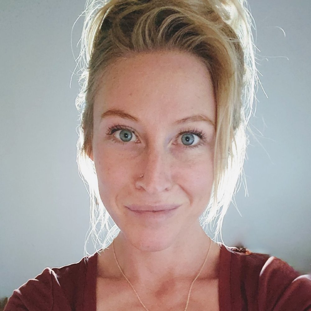 Meet your Posher, Elise